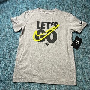Nike Russell Wilson Let's Go Short Sleeve T-Shirt in Carbon Grey Youth Medium